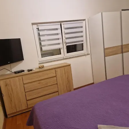 Kri-mar 公寓 塞尔瑟